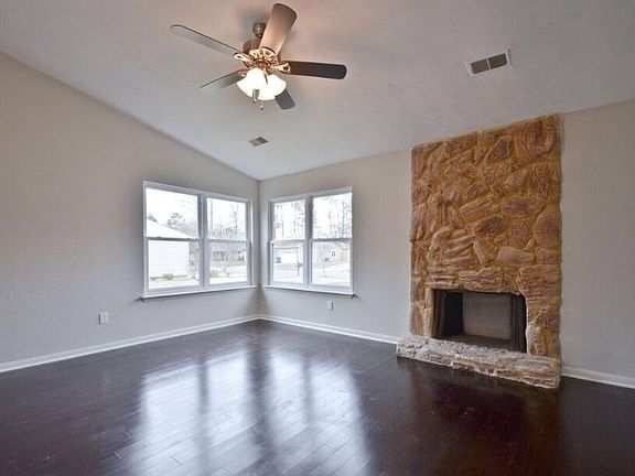 2nd image of 829 Bowling Green Trl