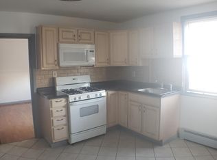 68 Cottage St, Bayonne, NJ 07002