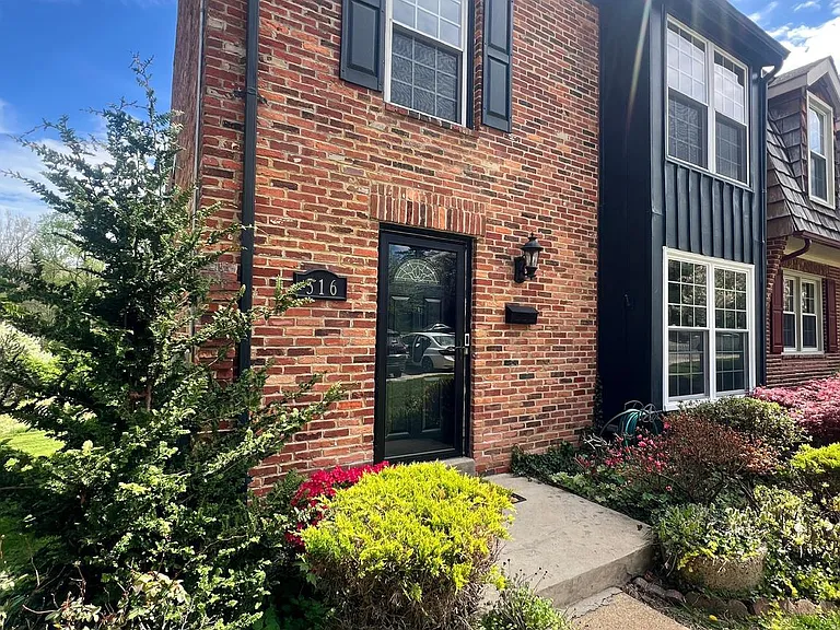 516 Meadow Hall Dr #D516 — Photo 1