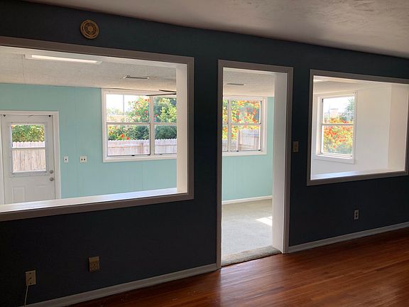 4th image of 489 Hollywood St