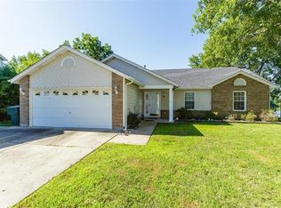 772 Estes Park Dr, Saint Peters, MO 63376