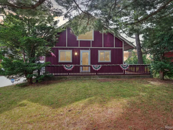 1144 Tanglewood Dr, Saint Helen, MI 48656