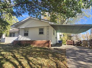 2525 Baltimore St, Waterloo, IA 50702