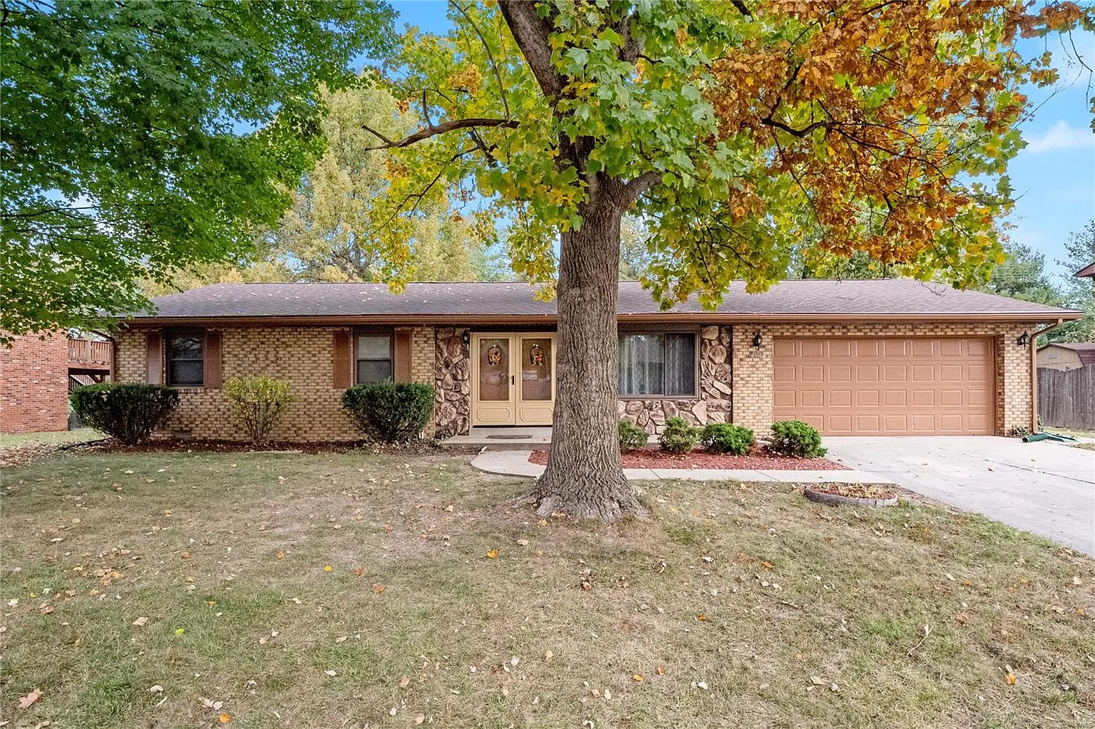 229 Blanc Lee Dr photo 1