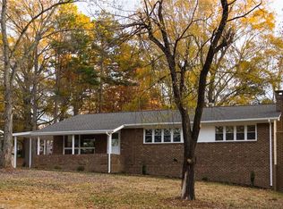 2405 Denver Dr, Greensboro, NC 27406