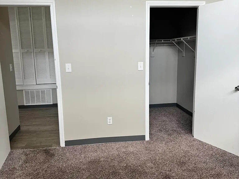 2807 Dumesnil St #101 — Photo 6