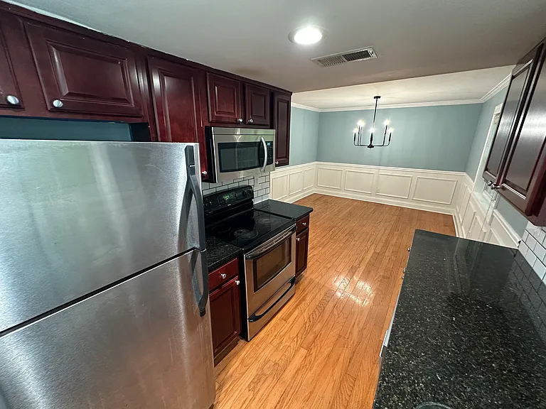 6900 Roswell Rd #P-6 — Photo 16