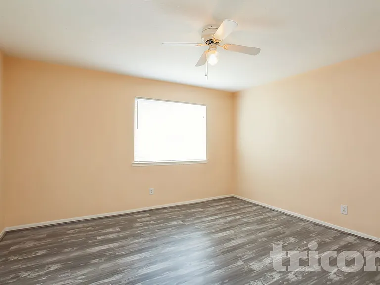 7310 Gettysburg Dr — Photo 11