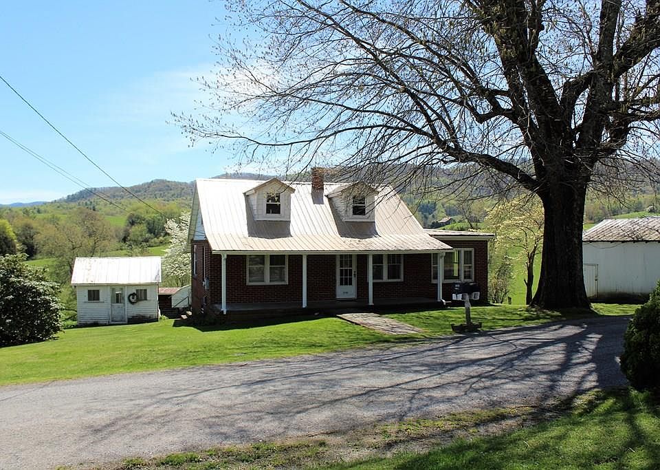 1st image of 22261 Lincoln Cir