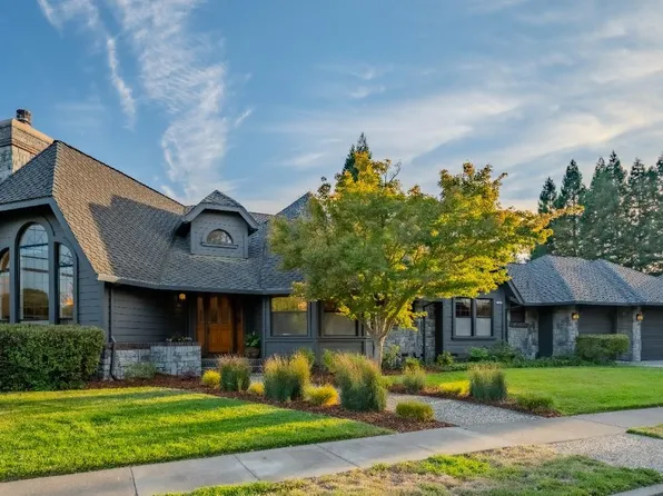 495 Eastin Drive, Sonoma, CA 95476