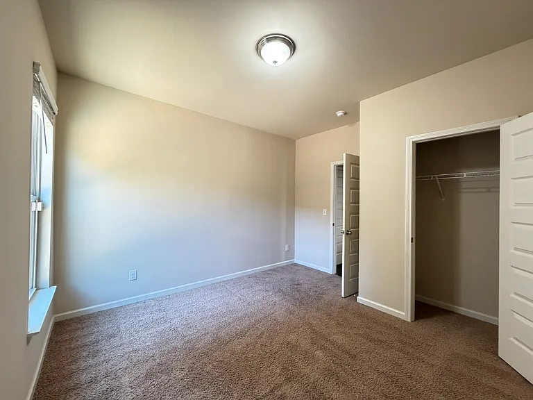 209 Emporia Loop — Photo 13