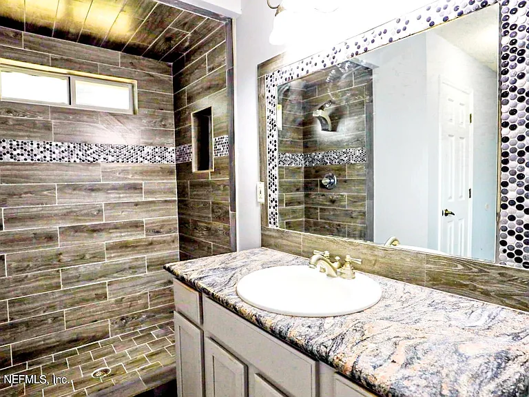 11087 Dusenburg Ct — Photo 4