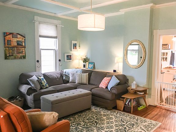 3rd image of 614 S Champion Ave