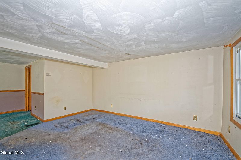 5th image of 92 Furnace Street