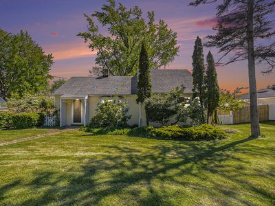 17724 N Shore Rd, Spring Lake, MI, 49456