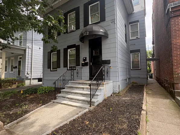 512 Chapel St APT 1R, New Haven, CT 06511