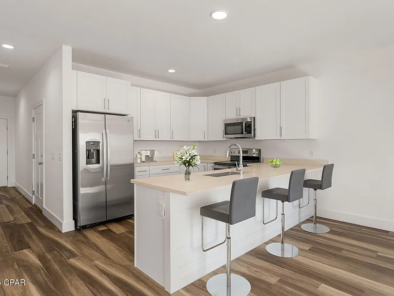 7079 Patronis Dr — Photo 10