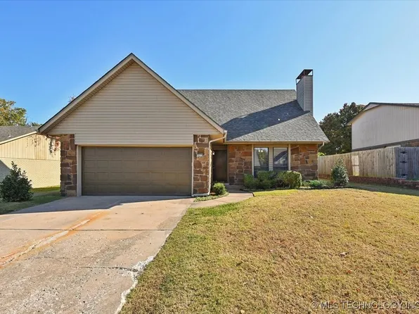 1613 S Aspen Ct, Broken Arrow, OK 74012