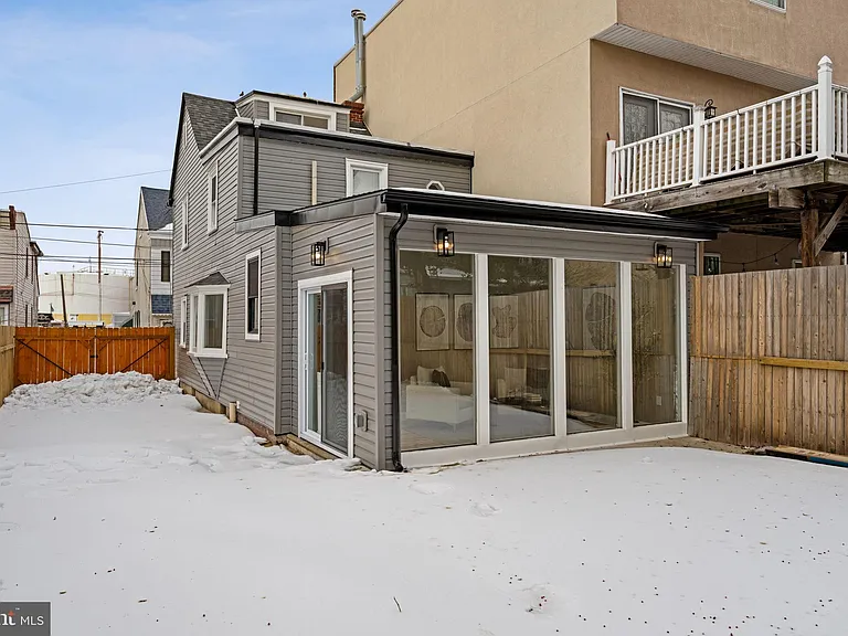 4717 Almond St #19 — Photo 34