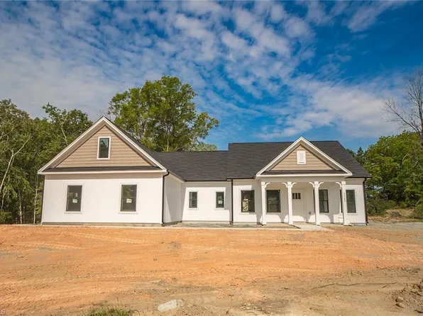 3150 Huffines Dr, Burlington, NC 27217