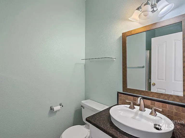 13985 W Chatsworth Ct — Photo 17