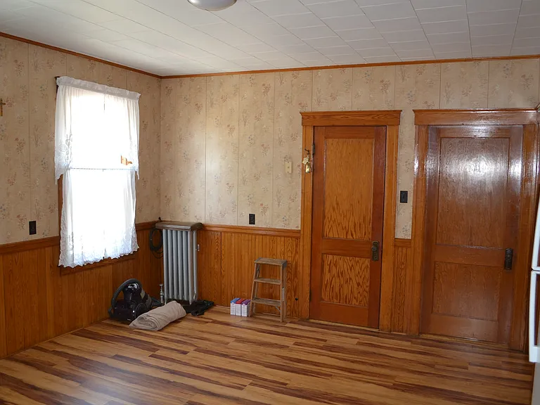 42 Sterling St #2 — Photo 2