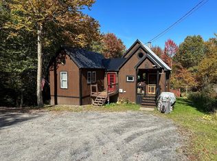 1027 Coles Pond Rd, East Hardwick, VT 05836
