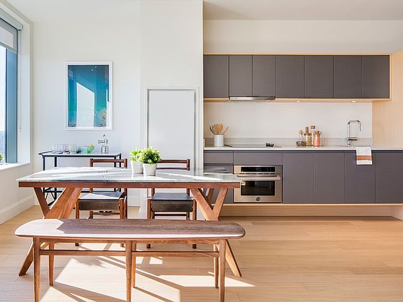 4th image of 10 City Pt APT 26R