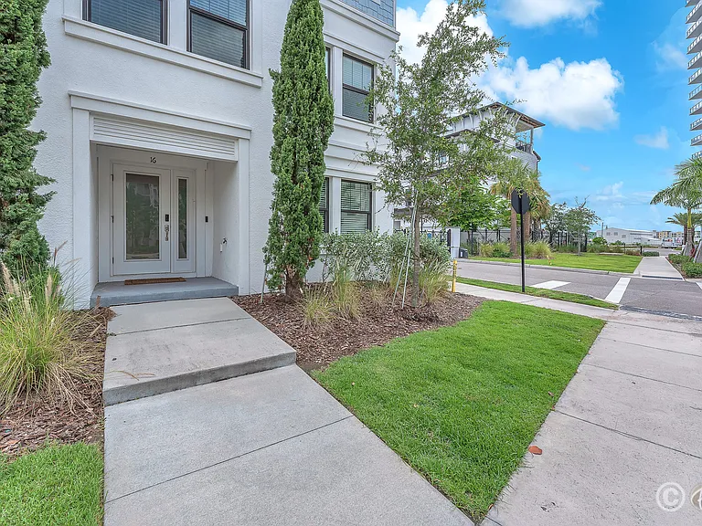 5351 Bridge St #16 — Photo 6