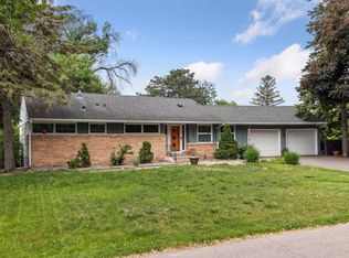 5528 Merritt Cir, Edina, MN 55436