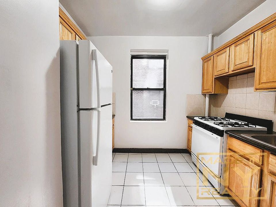 1st image of 6264-E1 Saunders St