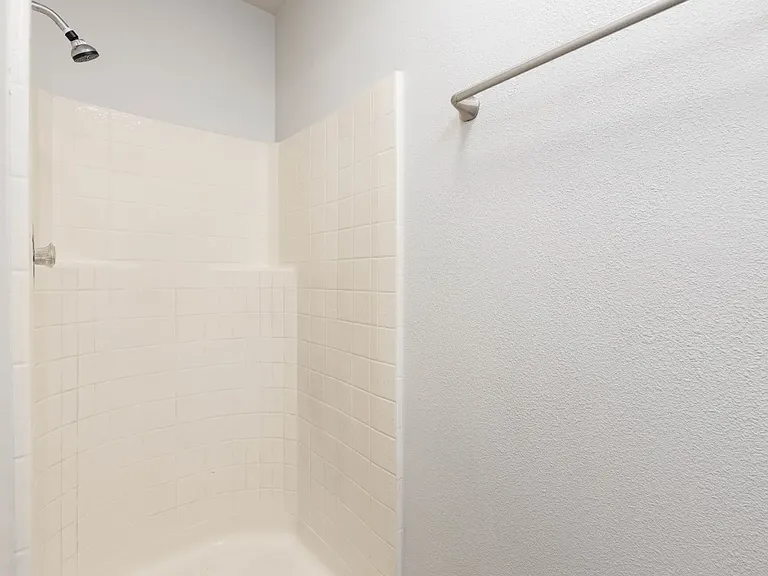 444 Sunland Dr E #37 — Photo 10