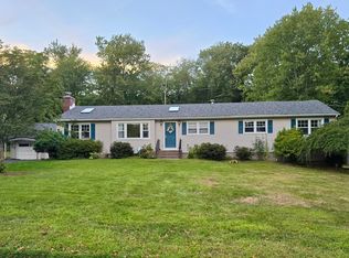 43 Jog Hill Rd, Trumbull, CT 06611