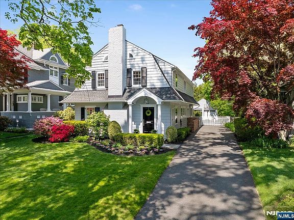 3rd image of 138 Melrose Pl