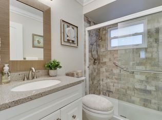 939 NE Juniper Pl, Jensen Beach, FL 34957