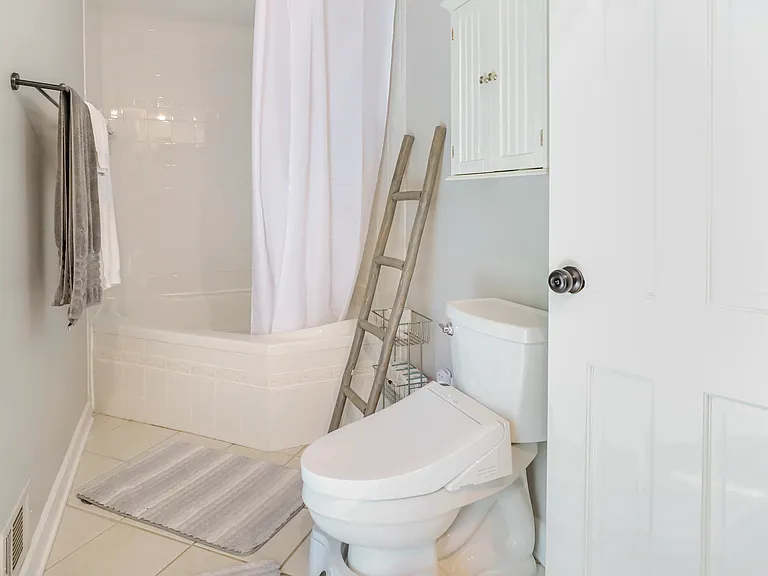 5735 Riverwood Dr NW — Photo 19