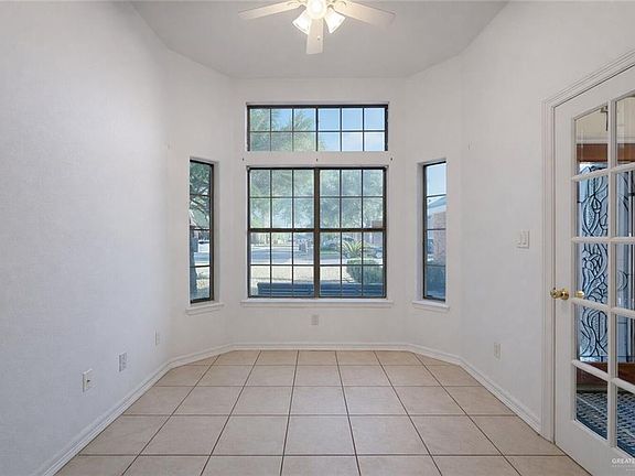 3rd image of 2716 Duke Ave