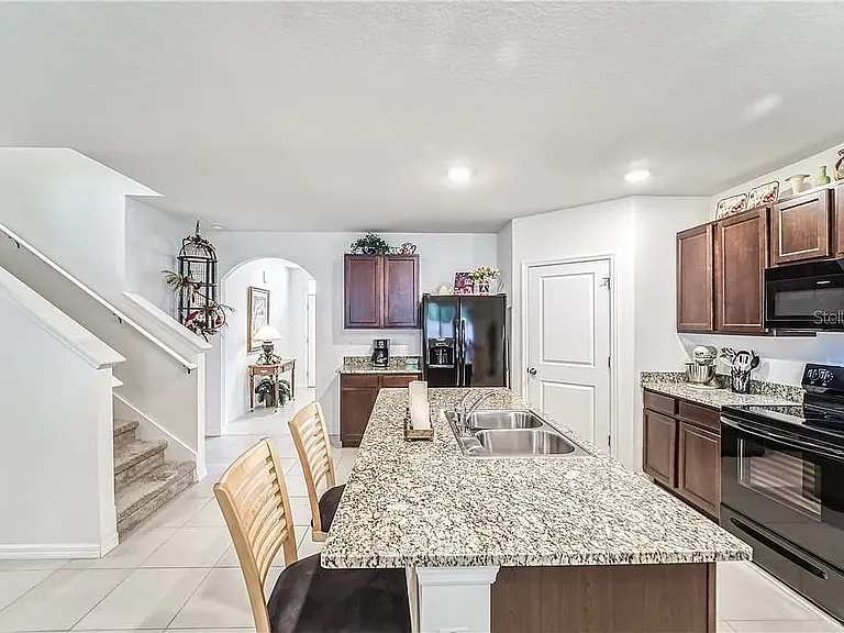 10051 Warm Stone St — Photo 2