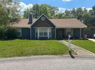 9511 Burnt Pine Dr, Mobile, AL 36695