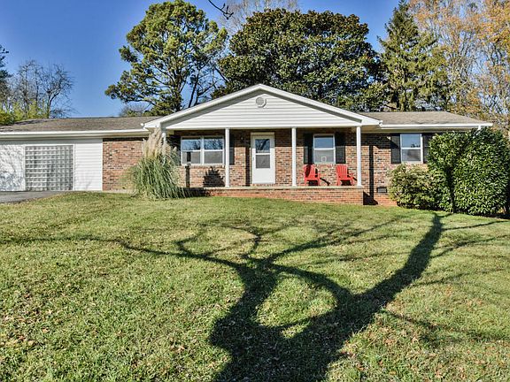 2nd image of 609 E Meadecrest Dr
