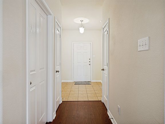 5th image of 213 Bird Creek Dr