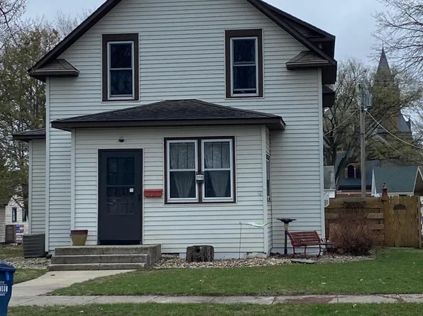 312 16th St N, Benson, MN 56215