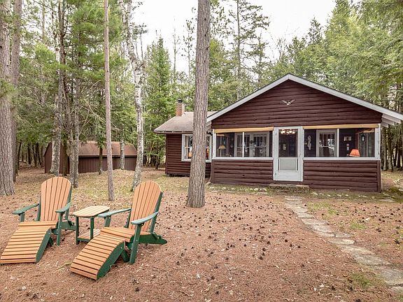 4th image of 8547 Amber Lake Rd E #E