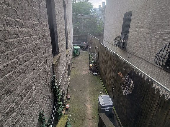 3rd image of 860 Nostrand Ave #1