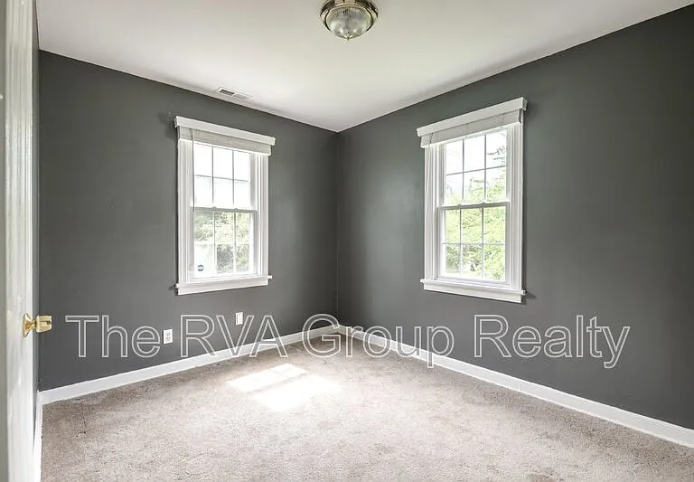 712 Hill Top Dr — Photo 21