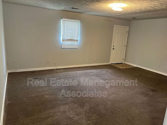 5th image of 413 N Hill St APT D