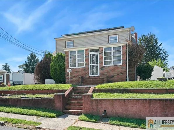 35 Lavern St, Sayreville, NJ 08872