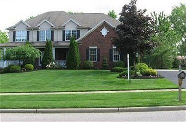 1st image of 8270 Thackeray Ct #137
