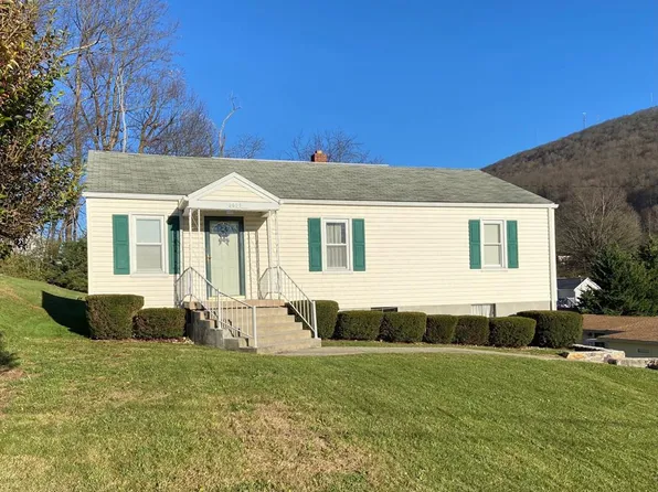 2821 Bluemont Dr, Bluefield, WV 24701
