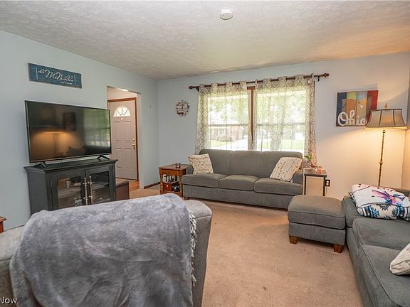 5th image of 7819 Aramis St NW